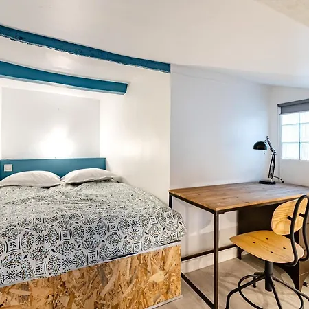 Roche : 3 Chambres,6 Personnes, Bien Equipe, Deco+ Appartamento